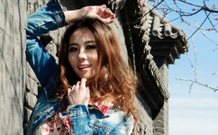 王老汉有三个女儿先后出嫁